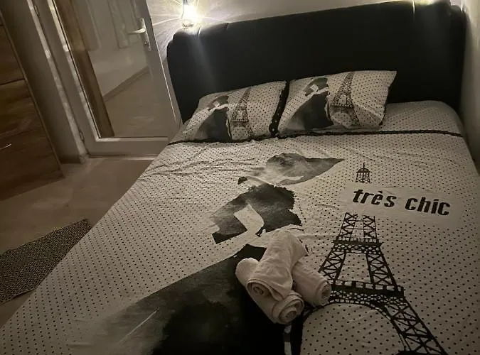 Apartman Apartamnet Regim Hotelier Bukarest